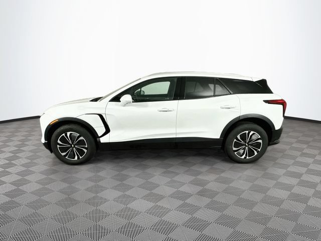 Used 2024 Chevrolet Blazer EV LT AWD/4WD image 8