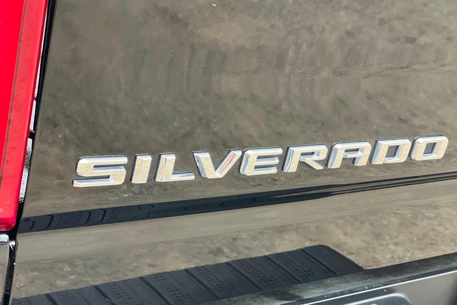 Used 2020 Chevrolet Silverado 2500 High Country w/ Z71 Off-Road Package image 27