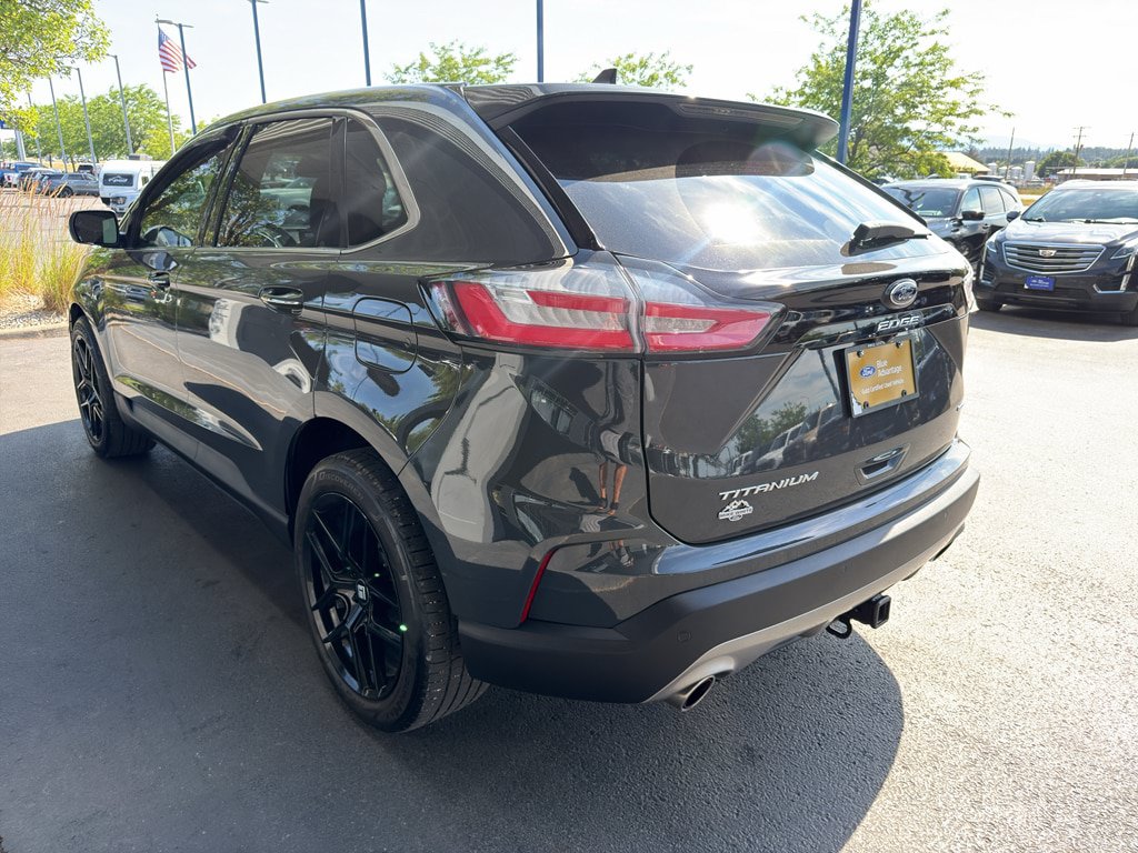 Certified 2021 Ford Edge Titanium w/ Class II Trailer Tow Package AWD/4WD image 15