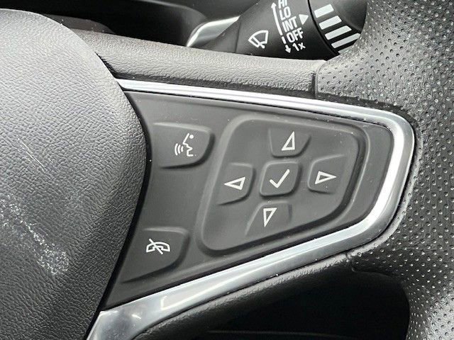 Used 2020 Chevrolet Malibu LT image 28