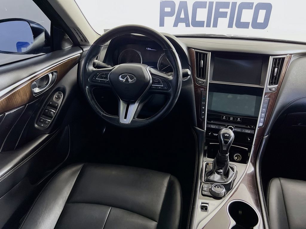 Used 2019 INFINITI Q50 Luxe w/ Essential Package (3.0T Luxe) AWD/4WD image 27