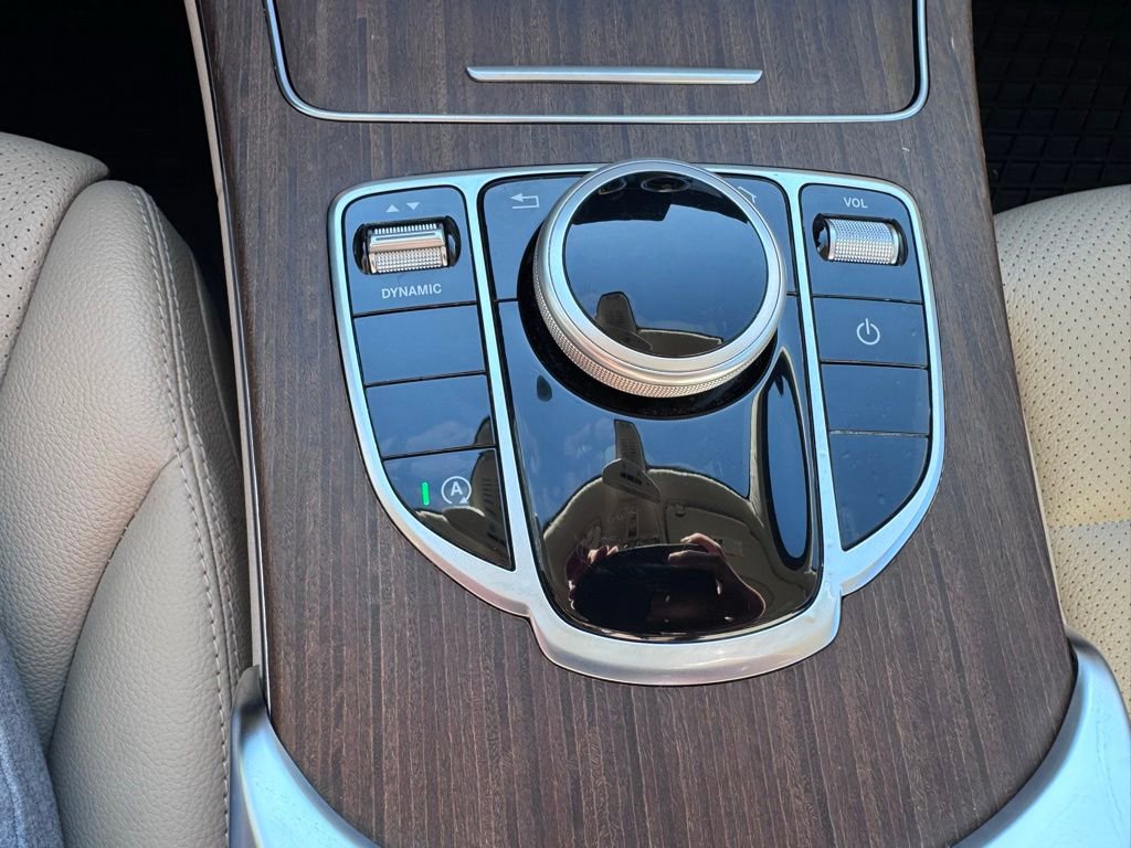 Used 2020 Mercedes-Benz C 300 4MATIC Sedan image 25