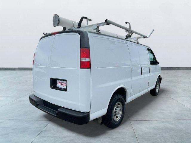 Used 2022 Chevrolet Express 2500 w/ Driver Convenience Package RWD image 8