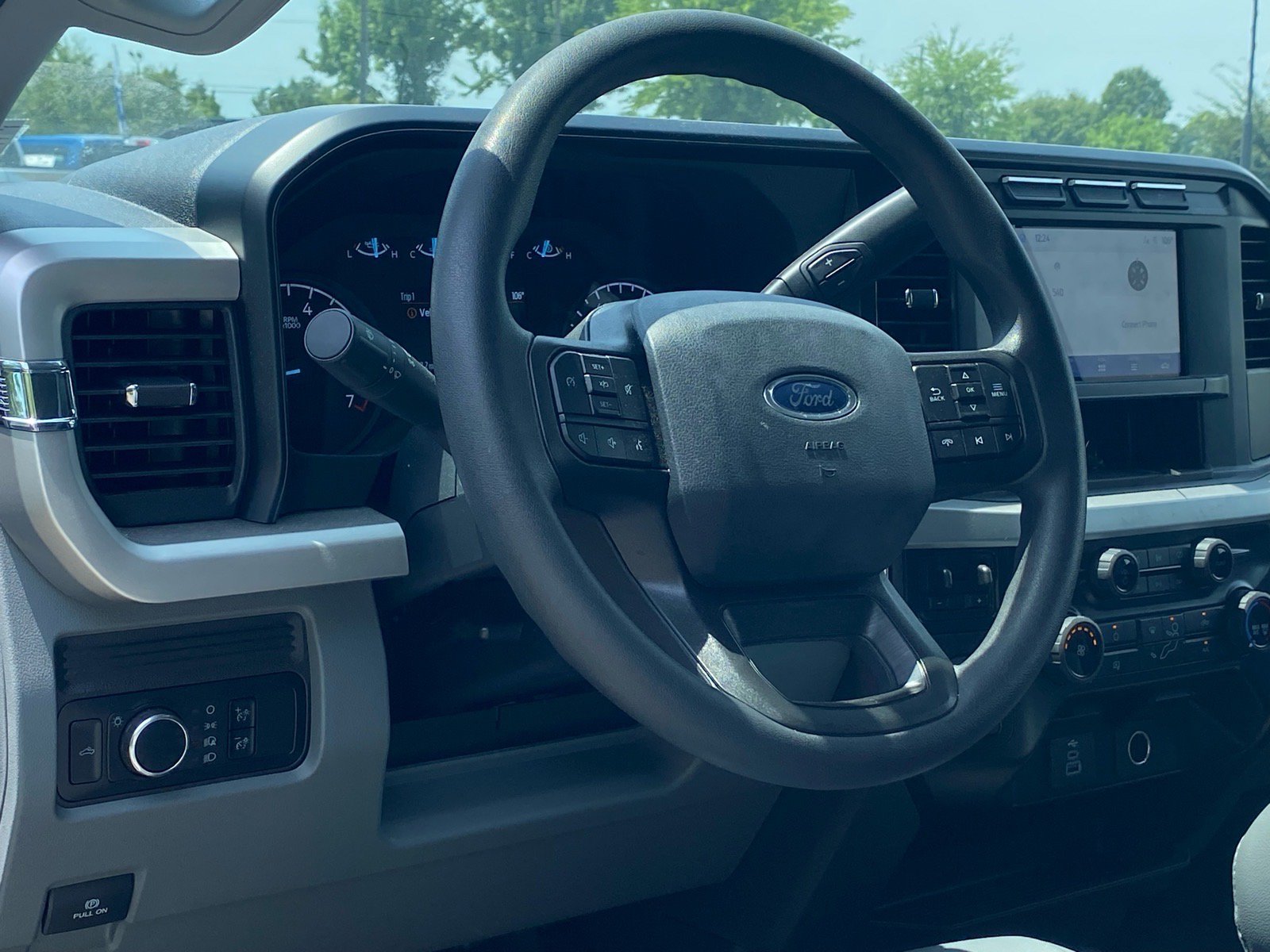 Certified 2024 Ford F250 XL RWD image 8