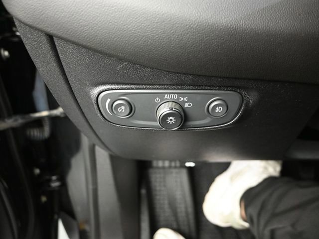 Used 2019 Chevrolet Equinox Premier image 36