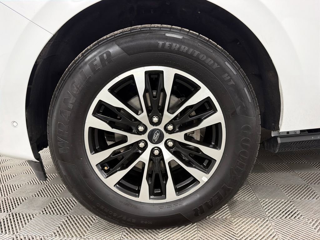 Certified 2025 Ford Expedition Max Platinum AWD/4WD image 14