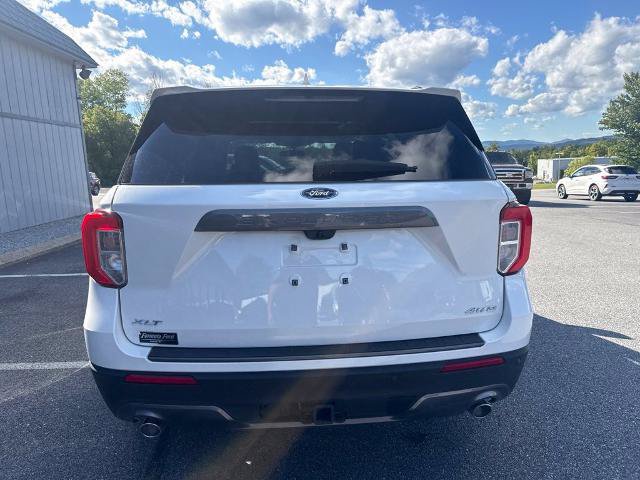 Certified 2023 Ford Explorer XLT w/ Equipment Group 202A AWD/4WD image 4