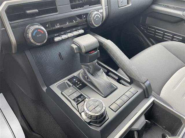 Used 2024 Toyota Tacoma TRD Off-Road AWD/4WD image 30