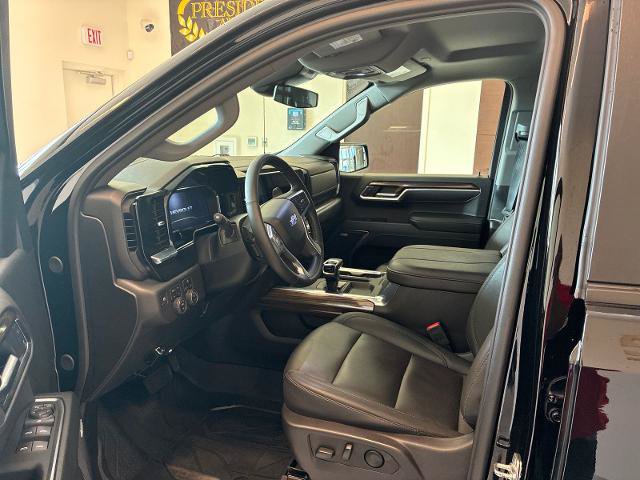 Used 2025 Chevrolet Silverado 1500 RST w/ Convenience Package II AWD/4WD image 12