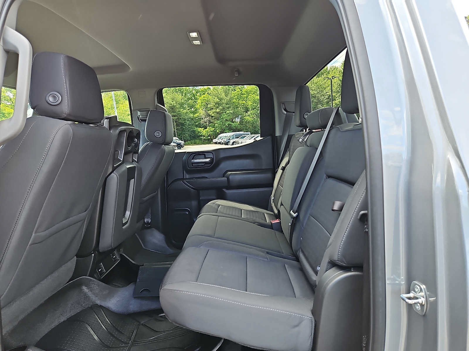 Used 2023 Chevrolet Silverado 1500 Custom w/ LPO, Dark Essentials Package AWD/4WD image 12