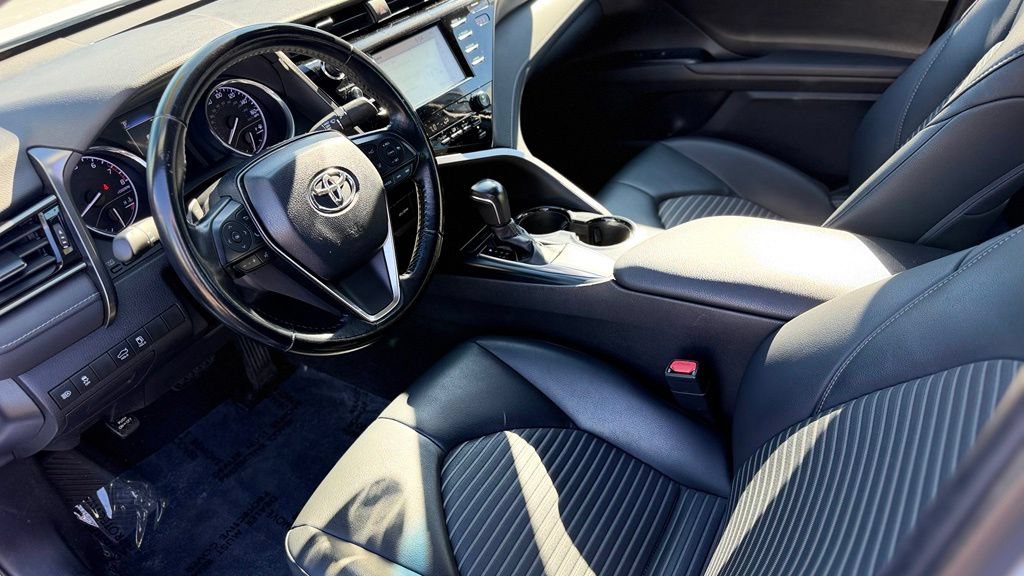 Used 2019 Toyota Camry SE w/ Carpet Mat Package FWD image 15