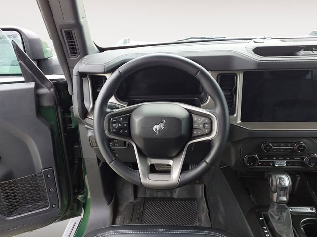 Certified 2025 Ford Bronco Outer Banks AWD/4WD image 9