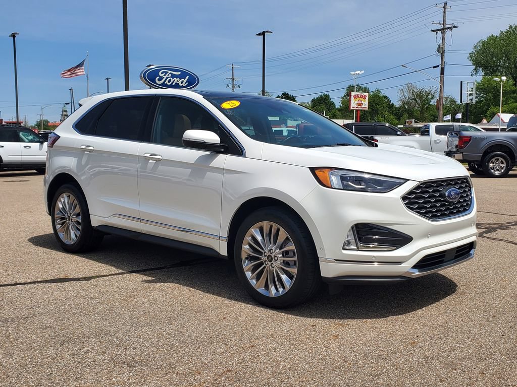 Certified 2023 Ford Edge Titanium w/ Equipment Group 301A AWD/4WD image 3