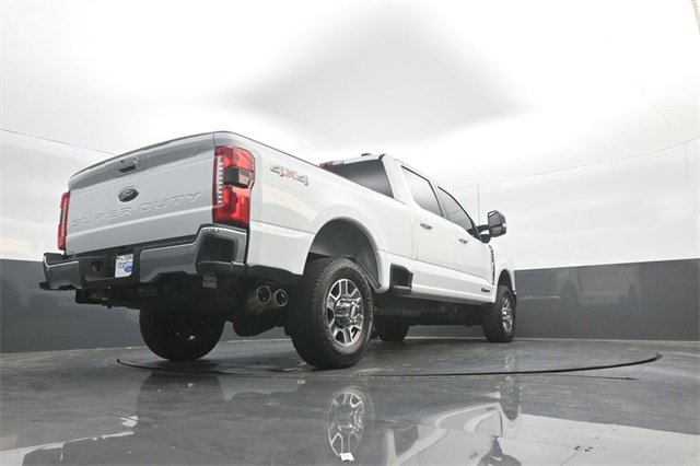 Certified 2025 Ford F350 Lariat image 32