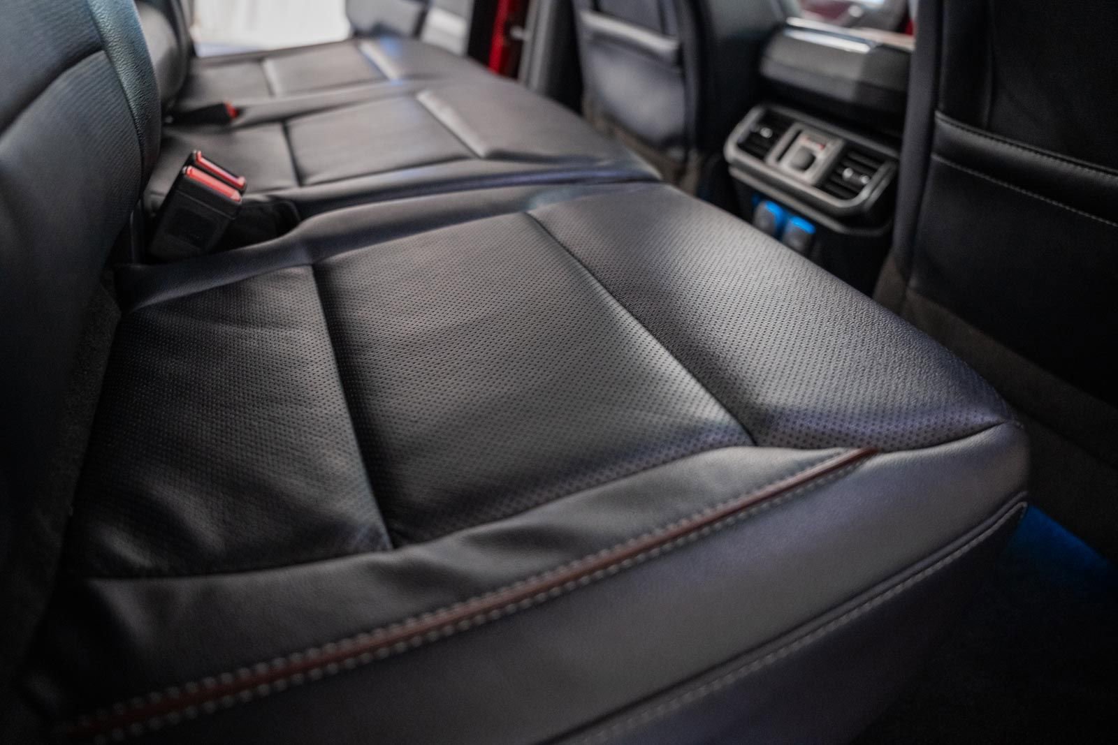 Certified 2022 Ford F150 Lariat w/ Equipment Group 502A High image 40