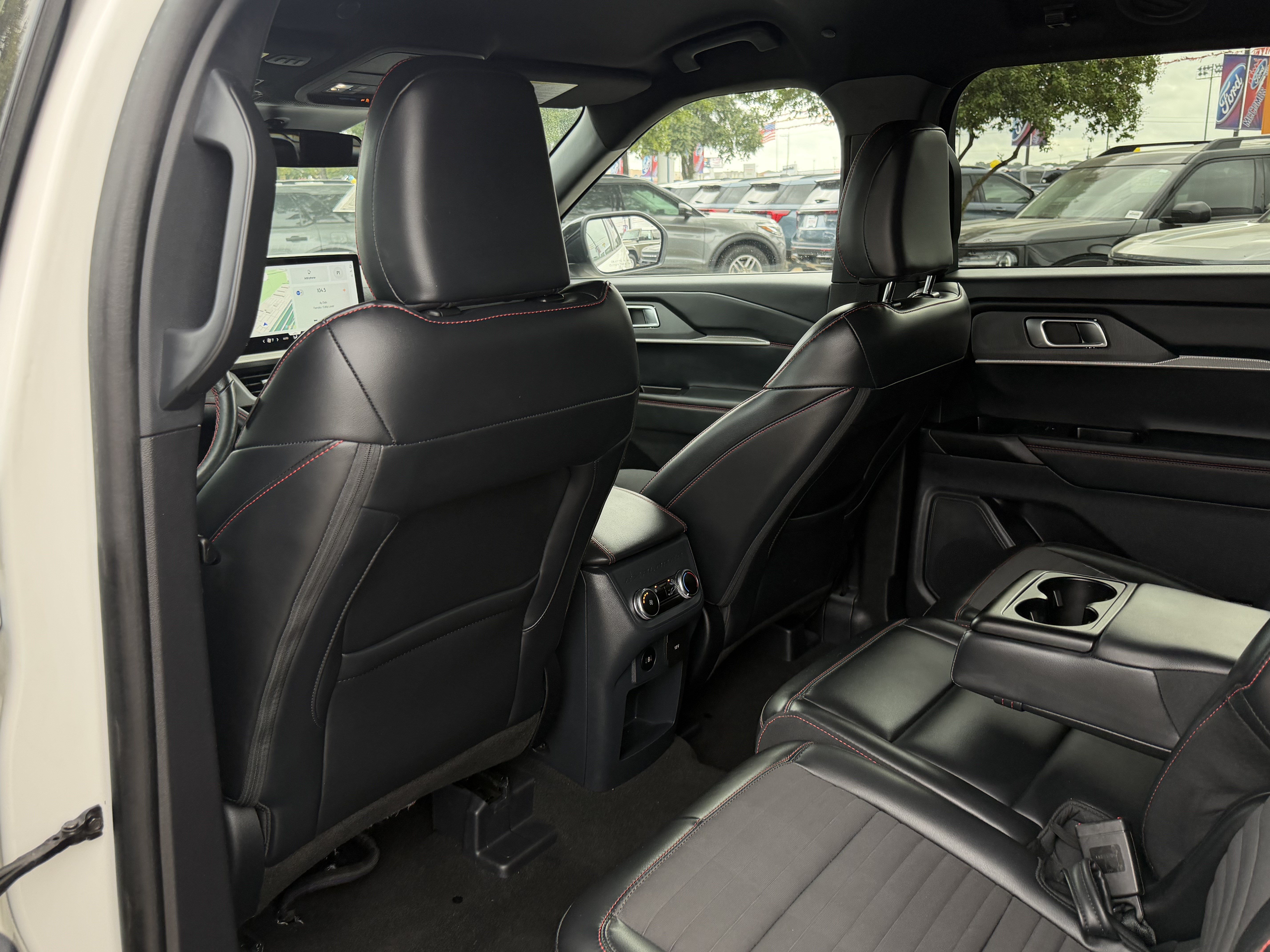 Certified 2025 Ford Explorer ST-Line w/ ST-Line Street Pack AWD/4WD image 14