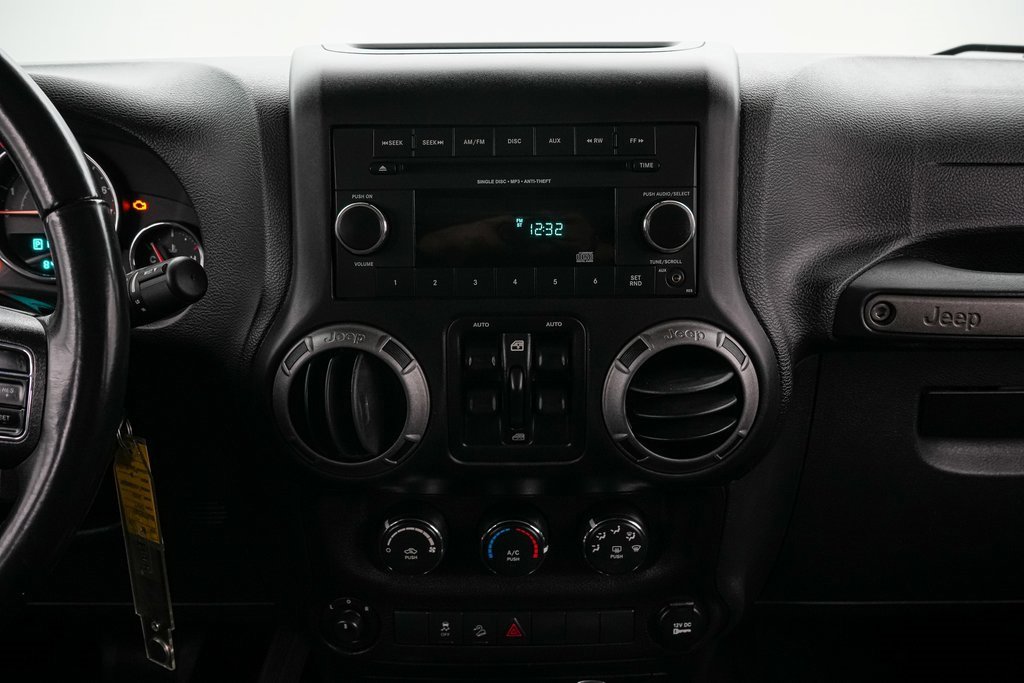 Used 2017 Jeep Wrangler Unlimited Sport w/ Quick Order Package 24S image 15