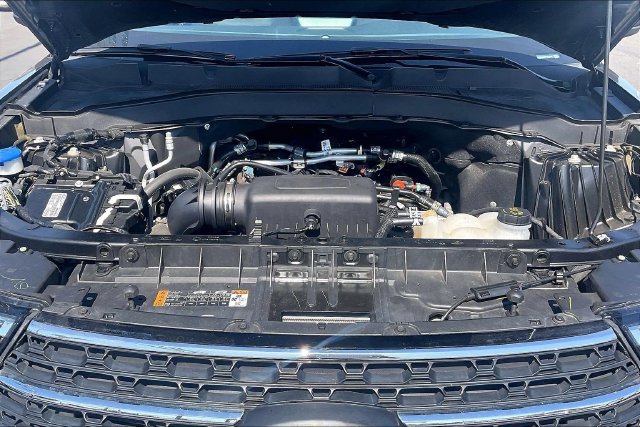 Certified 2023 Ford Explorer XLT w/ Equipment Group 202A RWD image 10