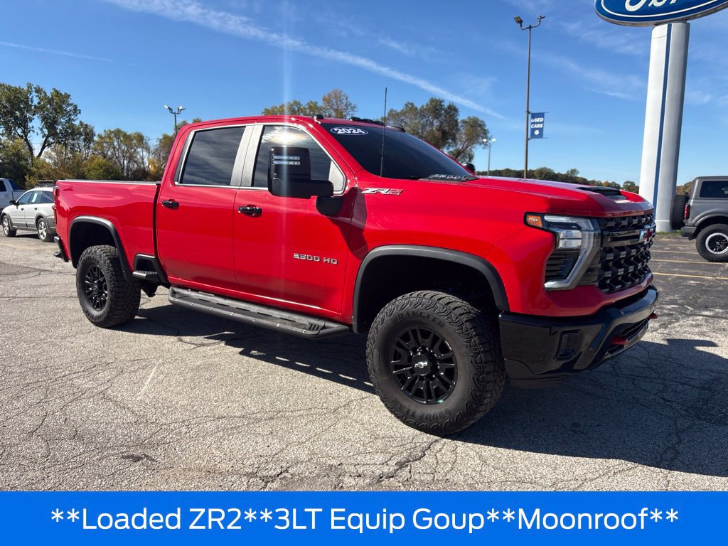 Used 2024 Chevrolet Silverado 2500 ZR2 w/ Snow Plow Prep/Camper Package AWD/4WD image 5