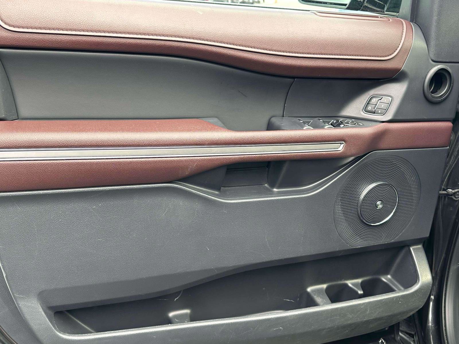 Certified 2024 Ford Expedition Limited image 19