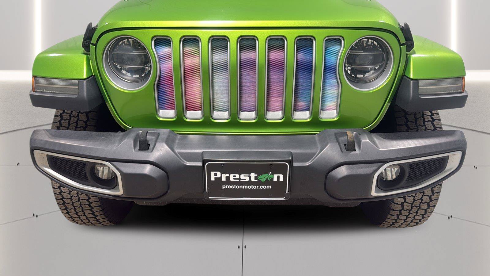 Used 2018 Jeep Wrangler Unlimited Sahara AWD/4WD image 35
