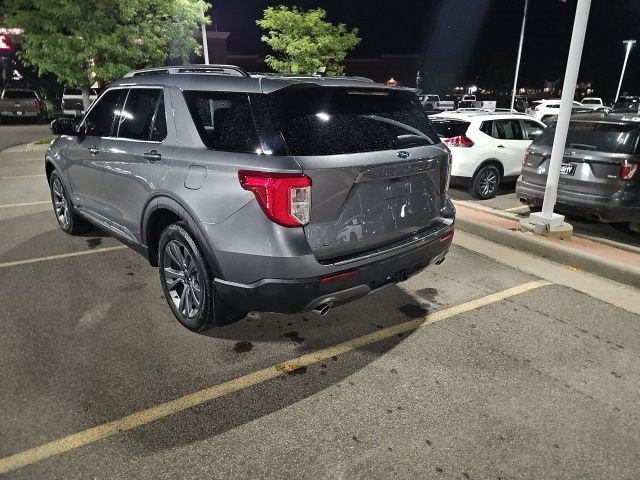 Certified 2024 Ford Explorer XLT w/ Equipment Group 202A AWD/4WD image 8