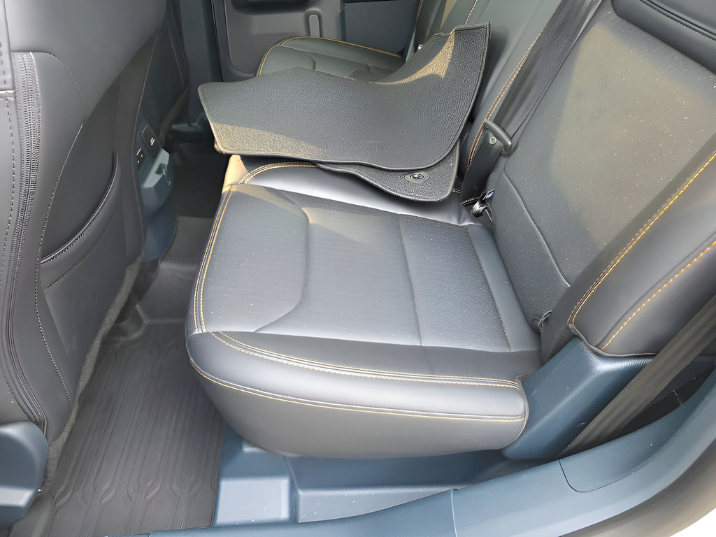 Certified 2025 Ford Maverick Tremor AWD/4WD image 26