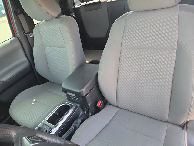Used 2022 Toyota Tacoma SR5 w/ Technology Package RWD image 23