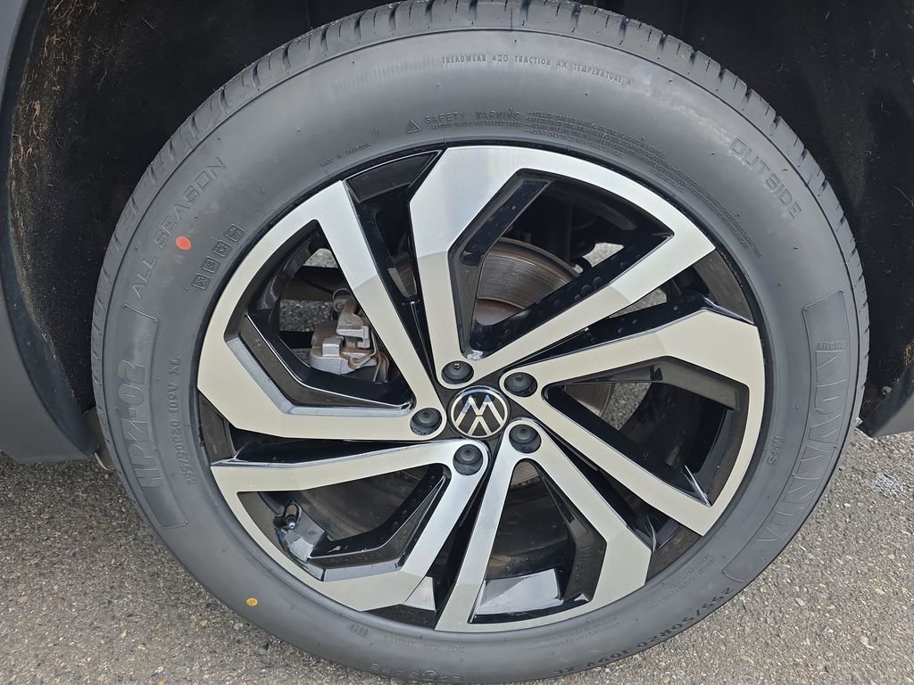 Used 2022 Volkswagen Atlas SEL AWD/4WD image 13