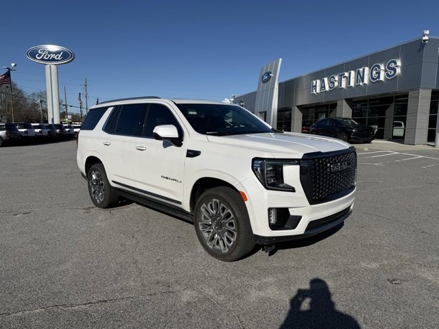 Used 2023 GMC Yukon Denali Ultimate image 1