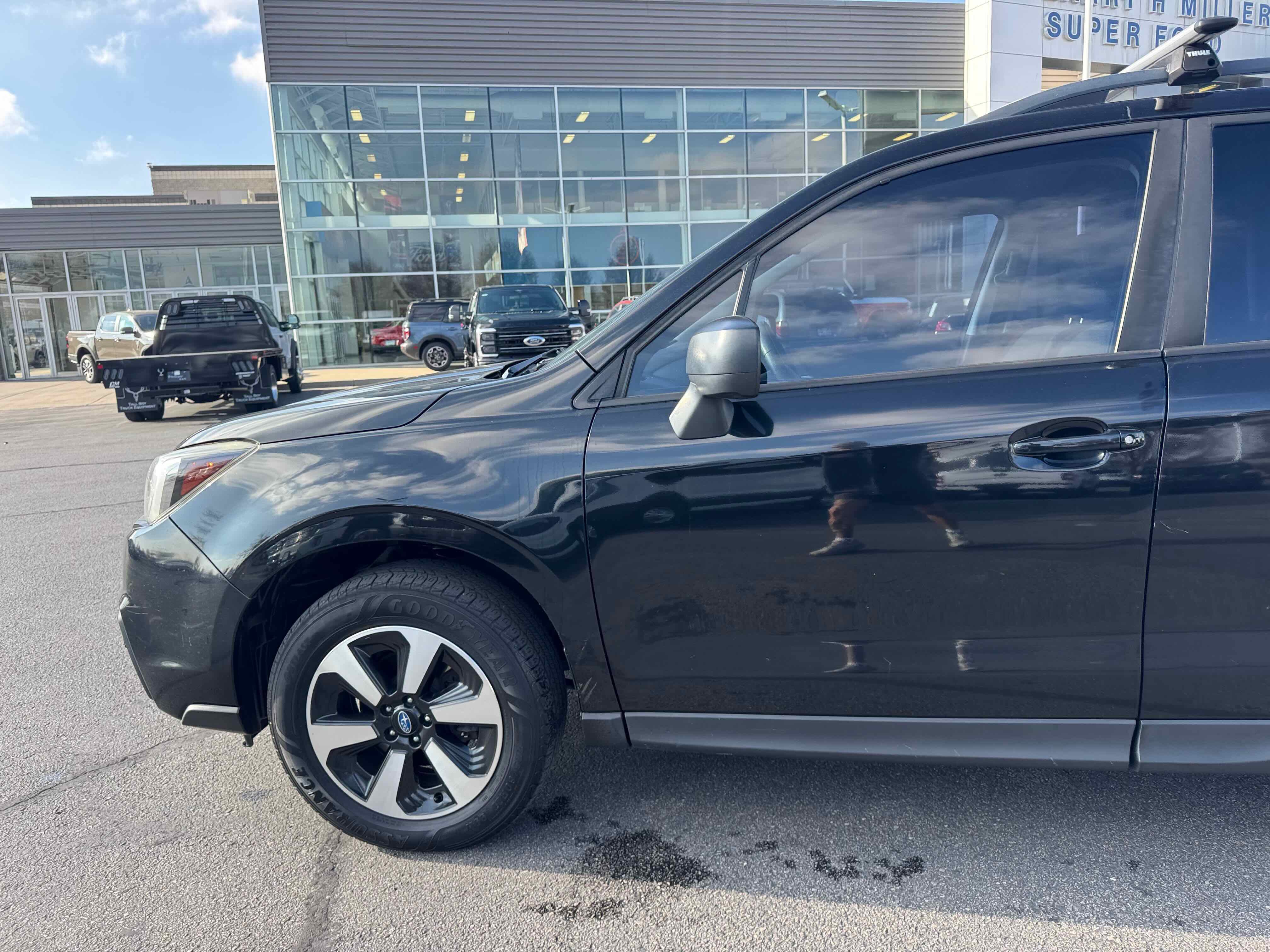 Used 2017 Subaru Forester 2.5i w/ Popular Package #2A image 3