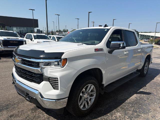 Used 2023 Chevrolet Silverado 1500 LT w/ Z71 Off-Road Package AWD/4WD image 1