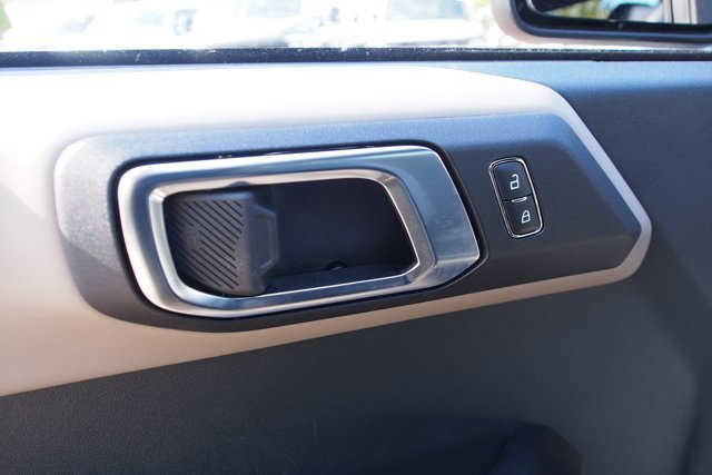 Certified 2024 Ford Bronco Wildtrak image 18