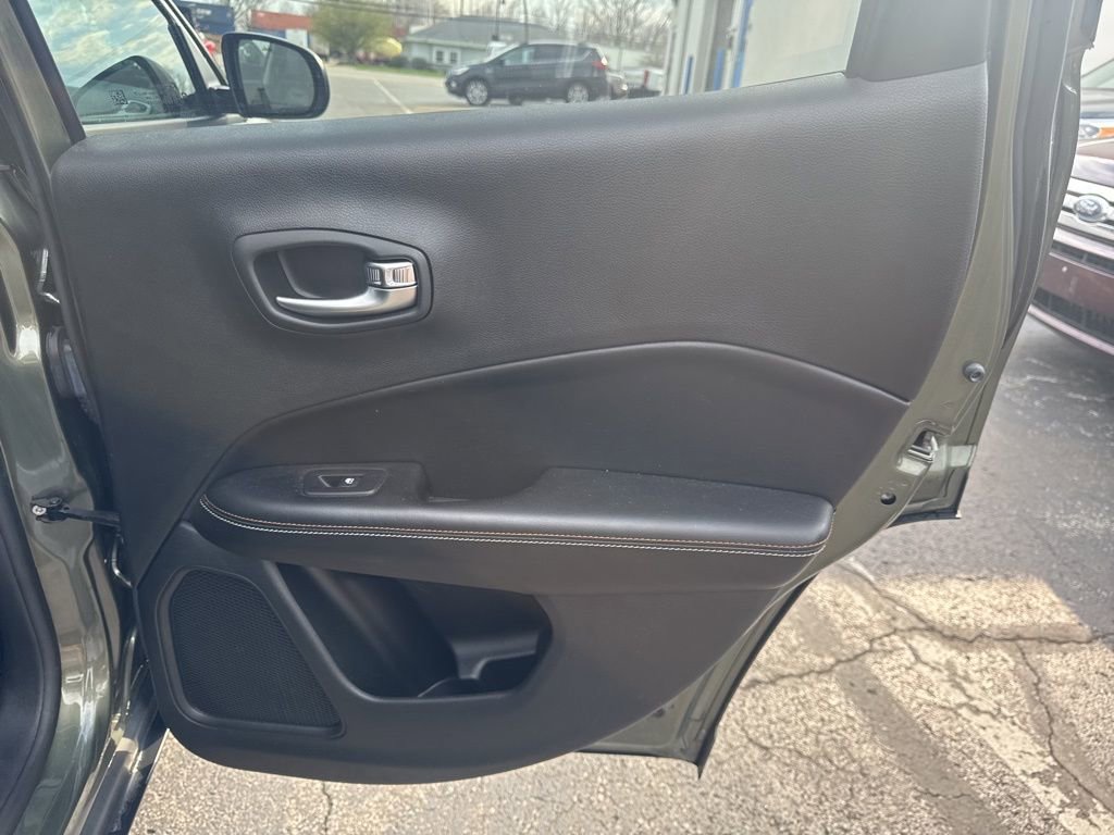 Used 2019 Jeep Compass Latitude w/ Cold Weather Group image 36