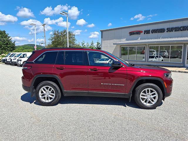 Used 2025 Jeep Grand Cherokee Laredo X w/ Luxury Tech Group I AWD/4WD image 26