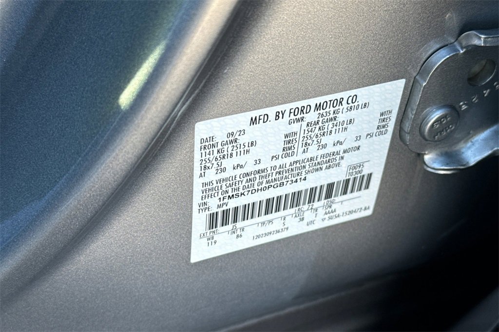 Certified 2023 Ford Explorer XLT image 28