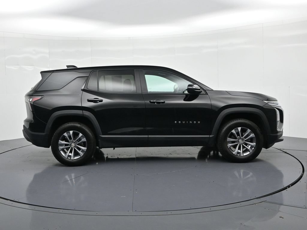 Used 2026 Chevrolet Equinox LT AWD/4WD image 5