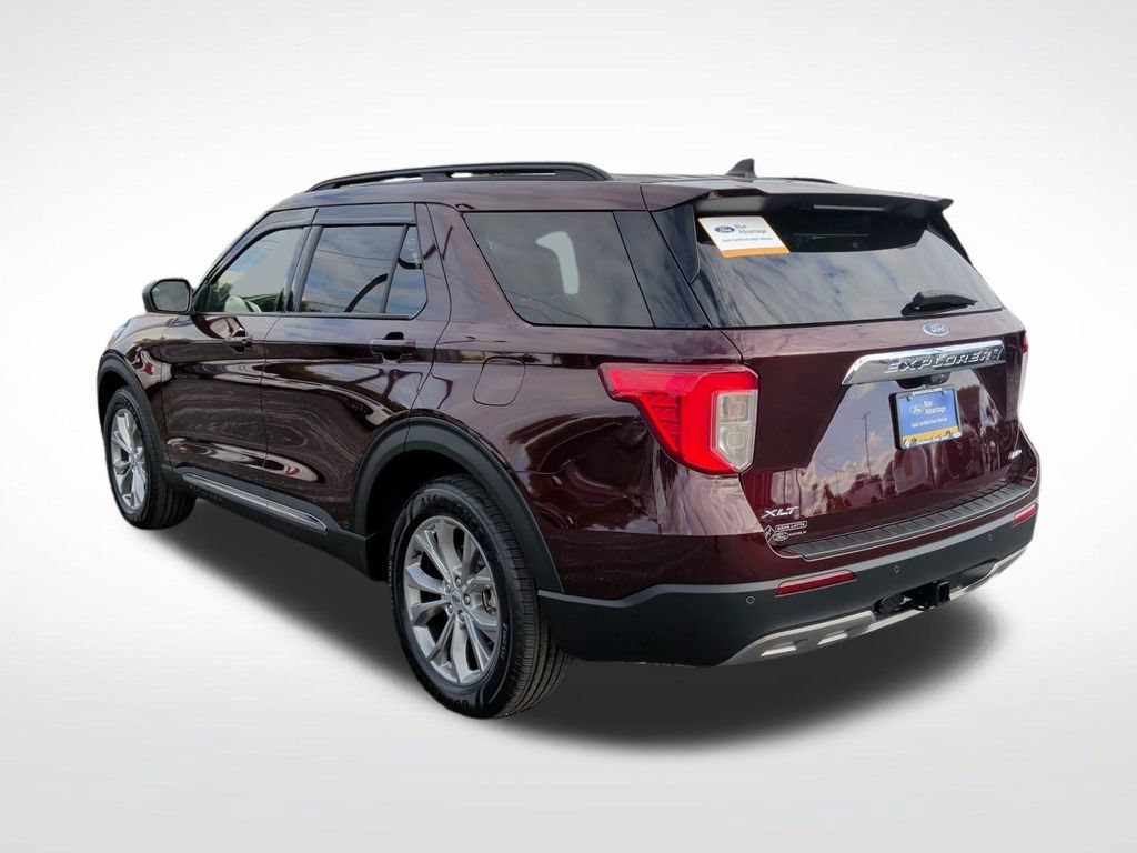 Certified 2022 Ford Explorer XLT w/ Equipment Group 202A AWD/4WD image 5