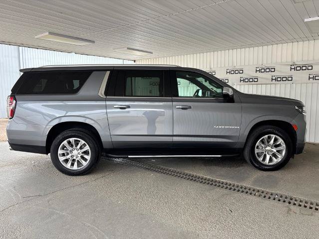 Used 2022 Chevrolet Suburban Premier AWD/4WD image 24