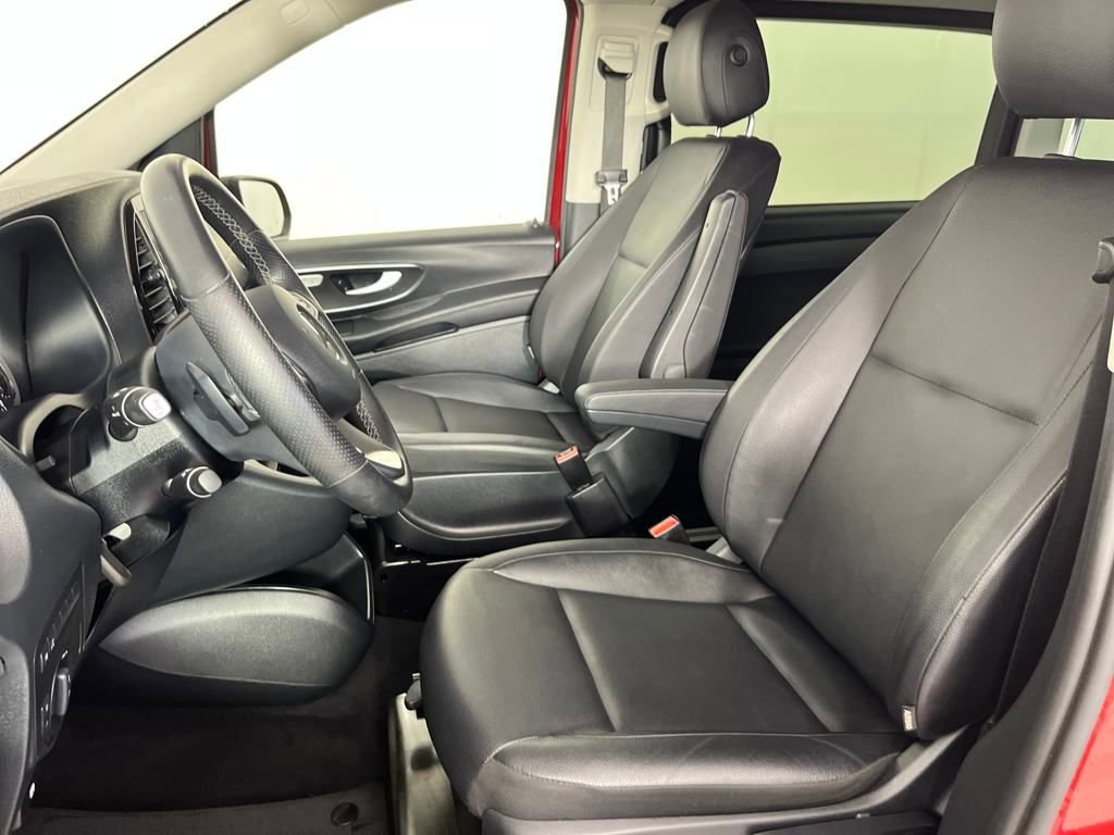 Used 2023 Mercedes-Benz Metris Passenger image 11