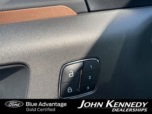 Certified 2025 Ford Bronco Sport Outer Banks w/ Outer Banks Tech Package+ AWD/4WD image 17