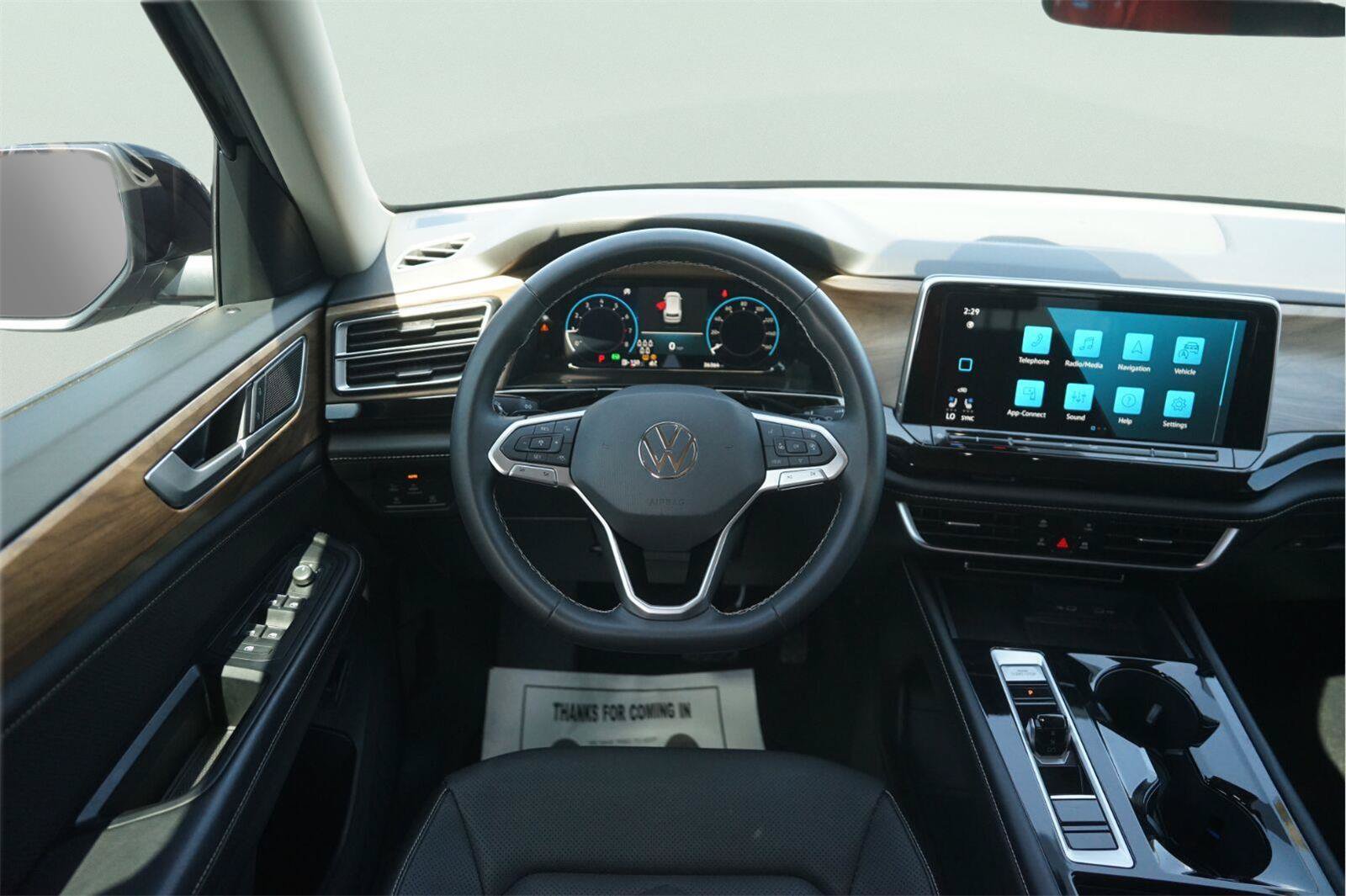 Used 2024 Volkswagen Atlas SE FWD image 21