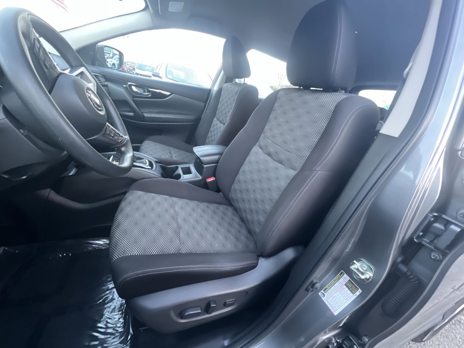 Used 2019 Nissan Rogue Sport SV image 13