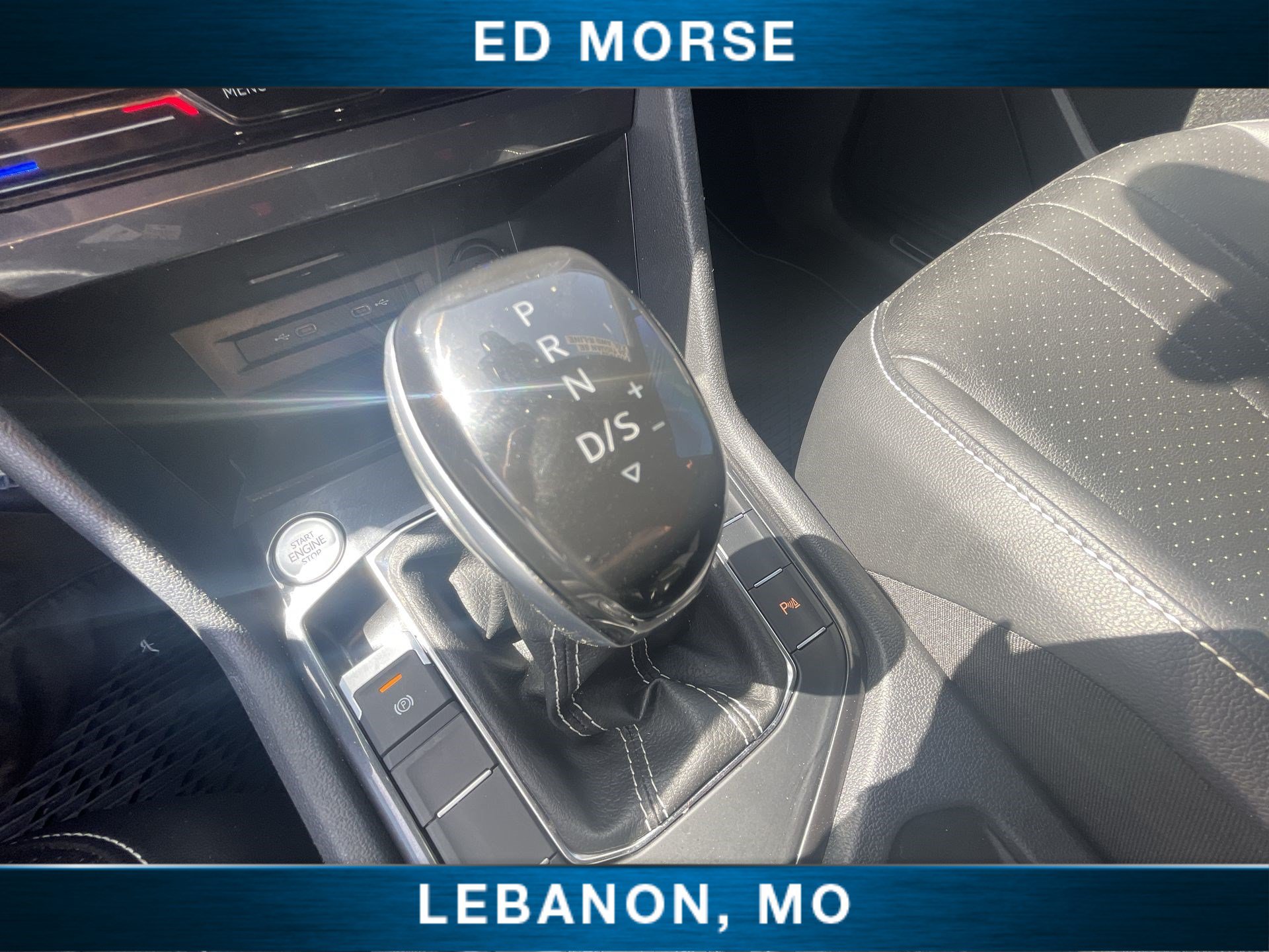 Used 2024 Volkswagen Tiguan SE R-Line AWD/4WD image 15