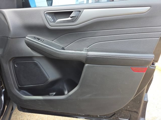 Certified 2023 Ford Escape Active w/ Cold Weather Package FWD image 18