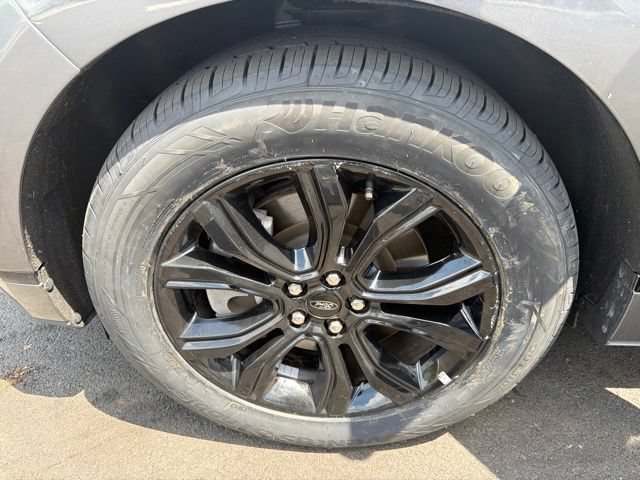 Certified 2024 Ford Edge SE w/ Black Appearance Package AWD/4WD image 23