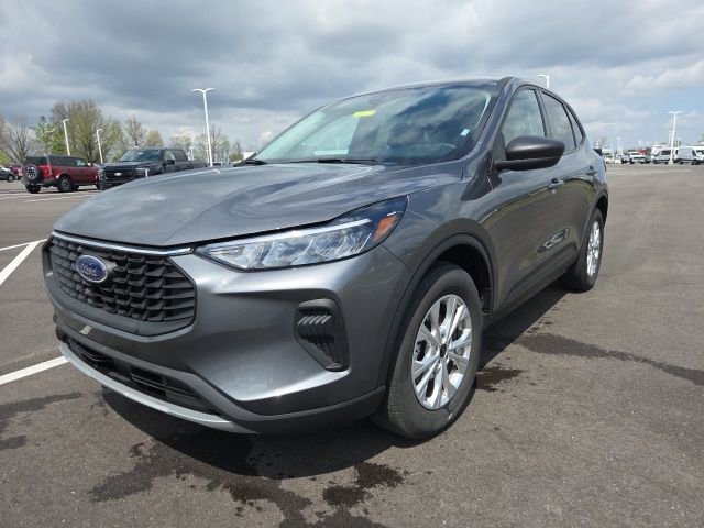 Certified 2025 Ford Escape Active AWD/4WD video 2