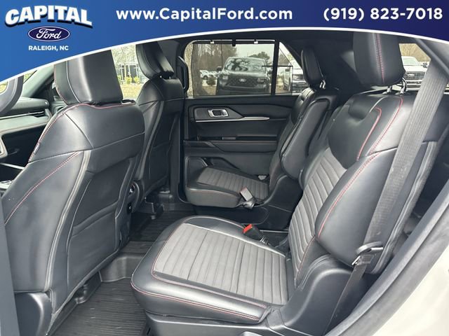 Certified 2025 Ford Explorer ST-Line w/ Premium Package image 16