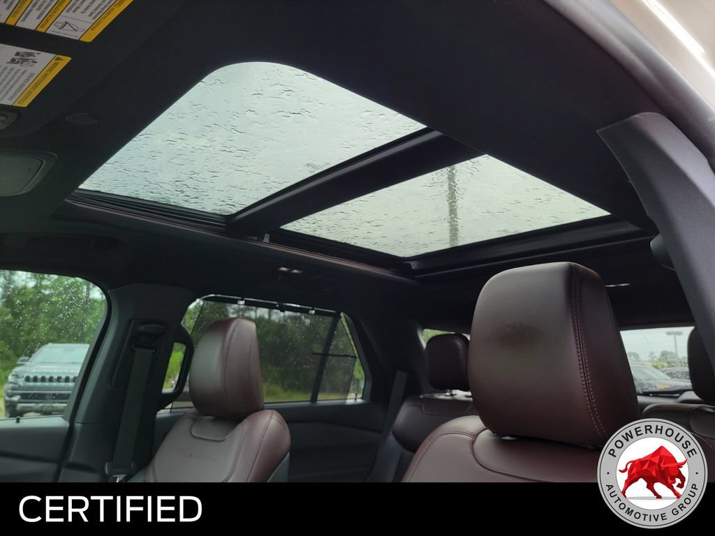 Certified 2020 Ford Explorer Platinum w/ Premium Technology Package AWD/4WD image 24