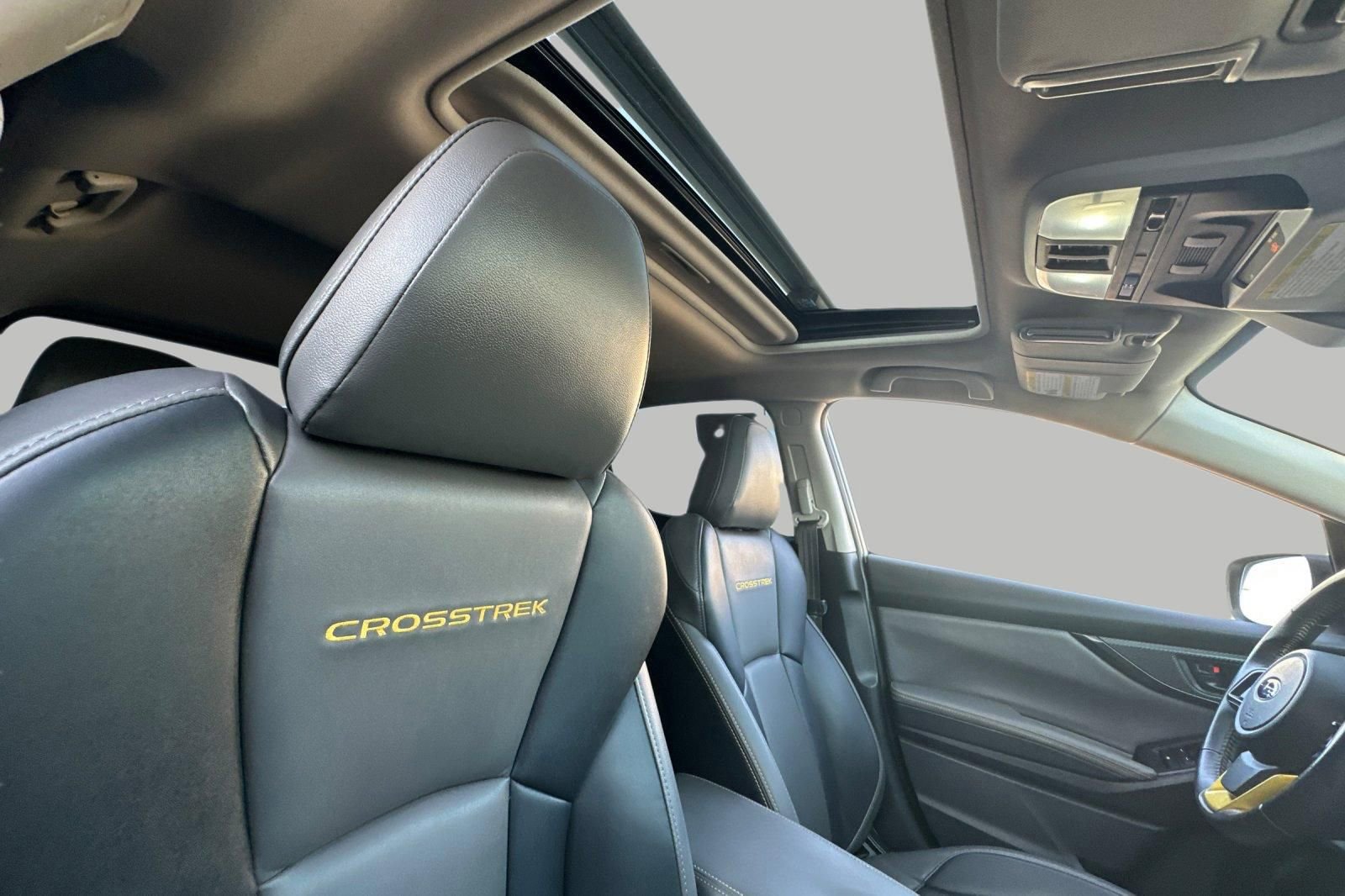 Used 2022 Subaru Crosstrek 2.5i Sport w/ Moonroof Package image 17